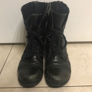 Steve Madden black troops boots in size 8